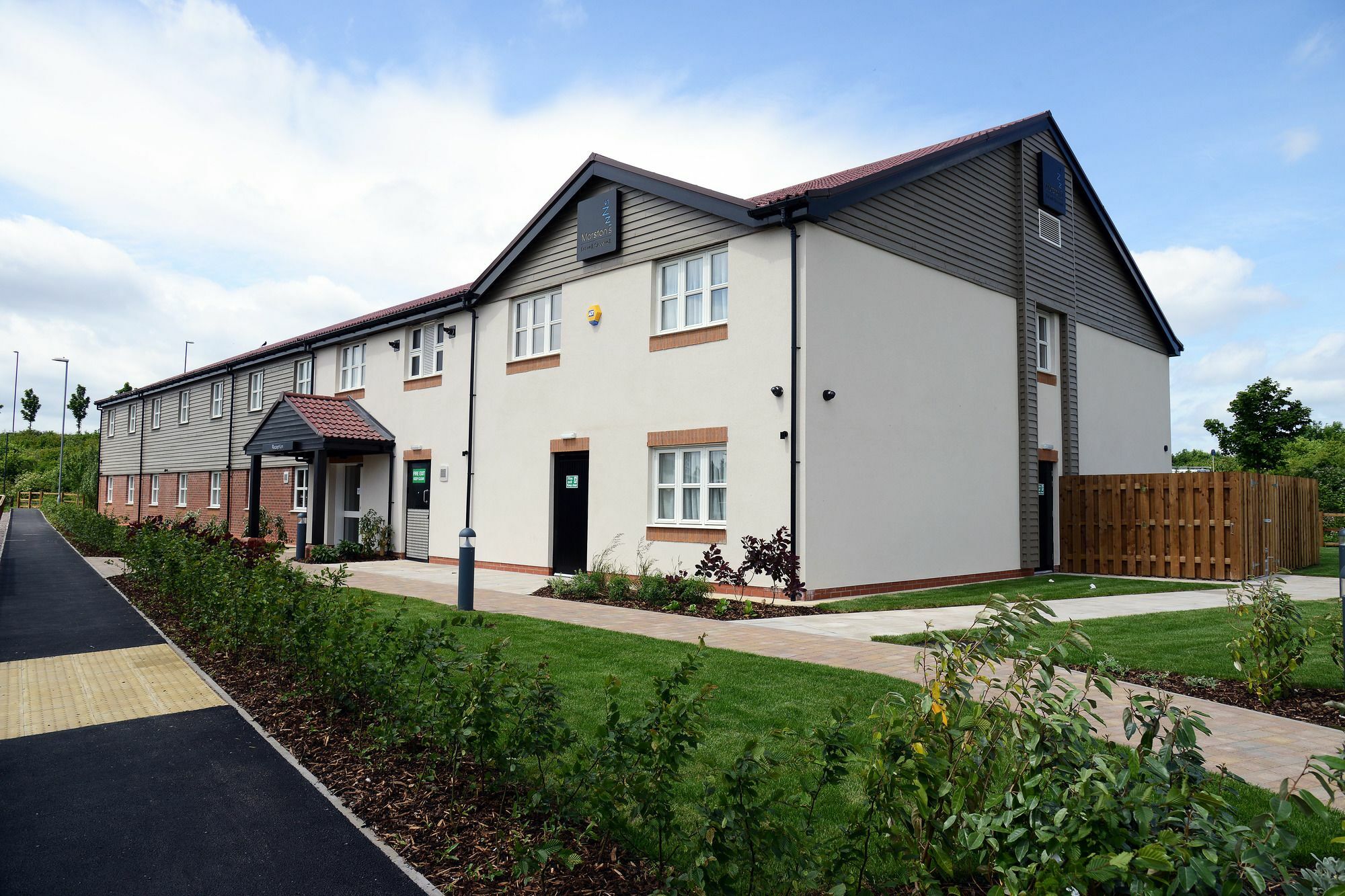 Blue Jay, Derby By Marston'S Inns Exterior photo